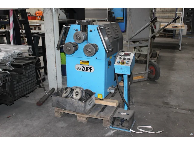Pijpenbuigmachine zoph zb70/2h1 met diverse koppen in bak. bouwjaar 2005. - afbeelding 1 van  6