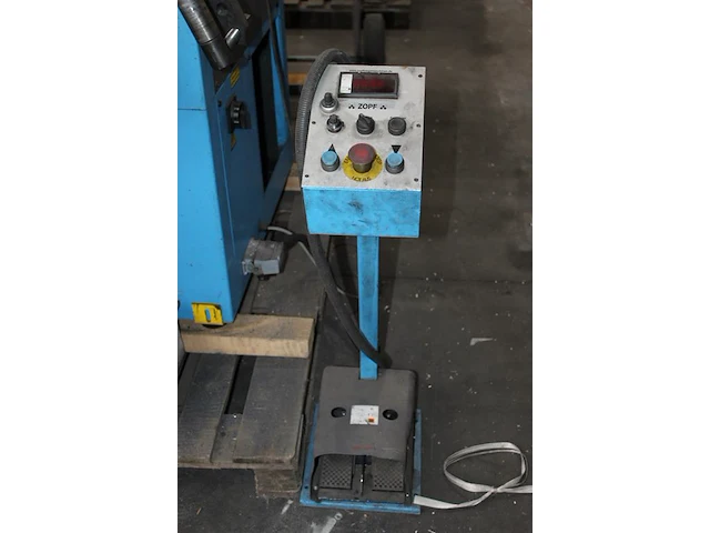Pijpenbuigmachine zoph zb70/2h1 met diverse koppen in bak. bouwjaar 2005. - afbeelding 6 van  6