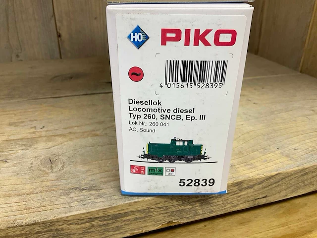 Piko locomotive diesel typ 260, sncb, ep iii modeltrein - afbeelding 3 van  3