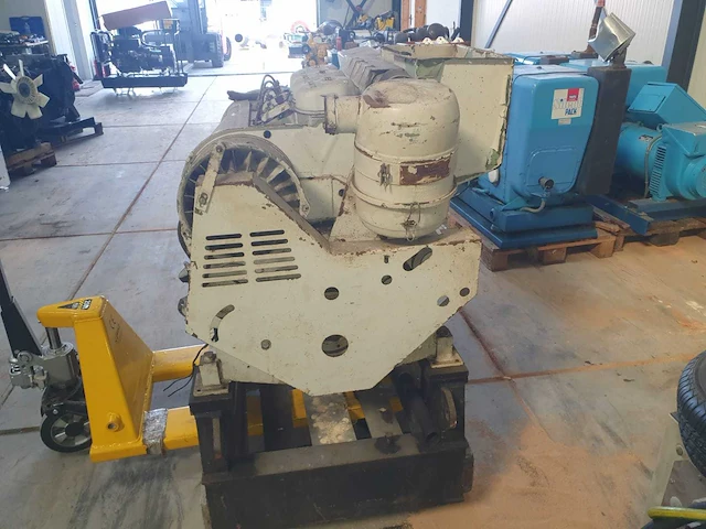Pilier stroomgenerator 30kva - afbeelding 4 van  6