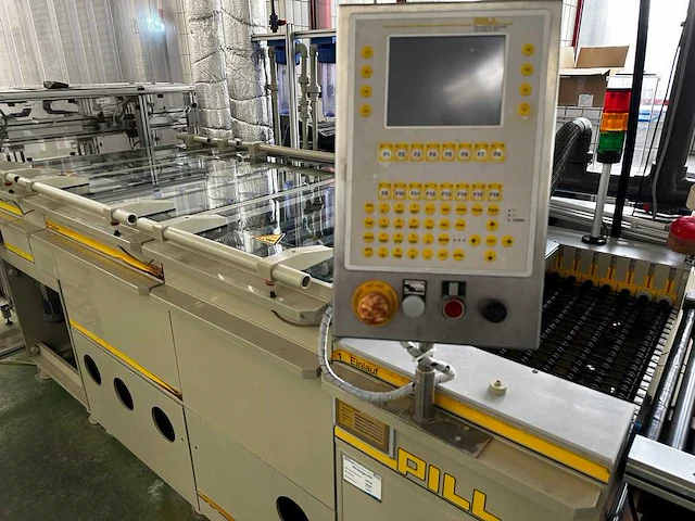 Pill - 2006 - export 650 - micro etch line - afbeelding 1 van  10