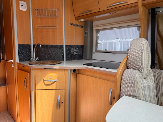 Pilote - aventura - g-710 - camper - 2007 - afbeelding 9 van  51
