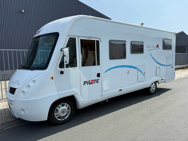 Pilote - aventura - g-710 - camper - 2007 - afbeelding 1 van  51