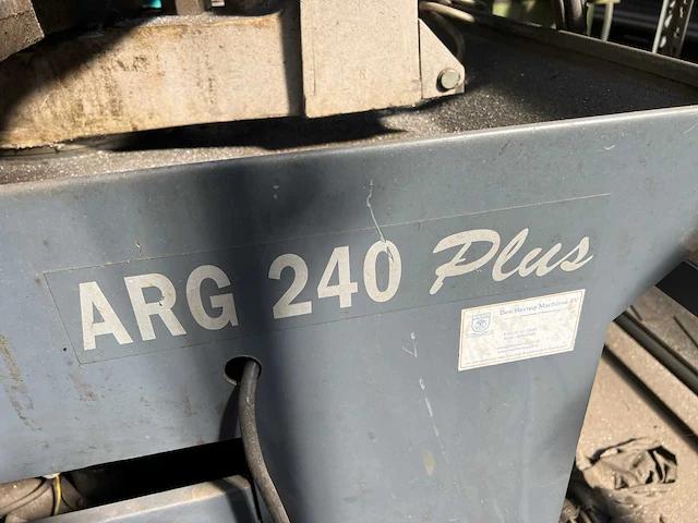Pilous - arg 240 plus - bandzaagmachine - afbeelding 11 van  13