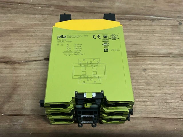 Pils pnoz m04p digitale in- en uitgangsmodule (3x) - afbeelding 4 van  4