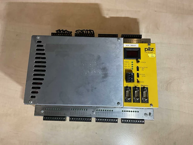 Pilz pss sb 3056 plc besturingsmodule - afbeelding 1 van  3