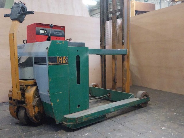 Pimespo ct-s vorkheftruck - afbeelding 1 van  7