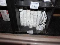 Pin rollen op schap circa 60 rollen. - afbeelding 2 van  2