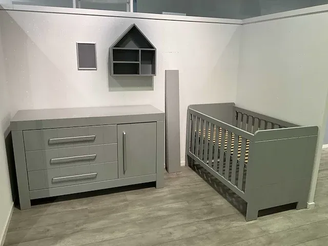 Pinio calmo babykamer - afbeelding 1 van  7