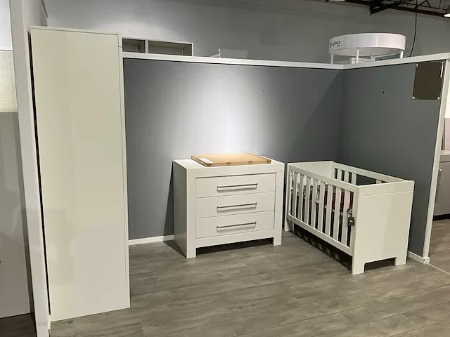 Pinio calmo babykamer - afbeelding 4 van  10