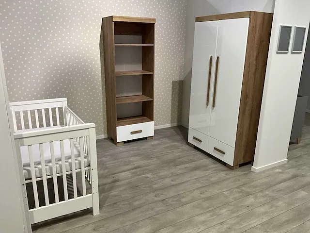 Pinio oakie babykamer - afbeelding 2 van  6