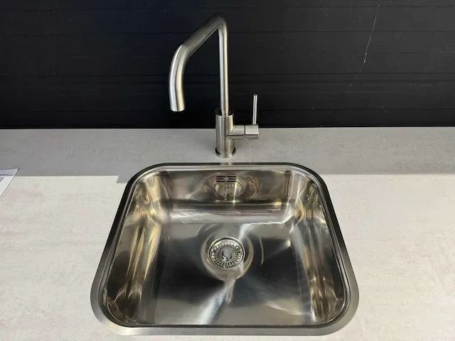 Pino - showroomkeuken - afbeelding 2 van  26