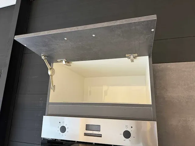 Pino - showroomkeuken - afbeelding 12 van  26