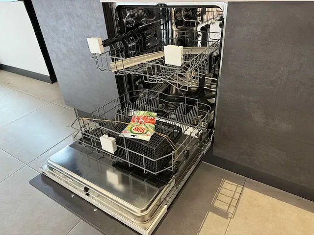 Pino - showroomkeuken - afbeelding 25 van  26