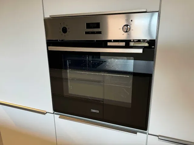 Pino - showroomkeuken - afbeelding 13 van  30