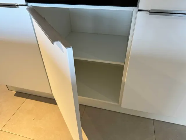 Pino - showroomkeuken - afbeelding 15 van  30