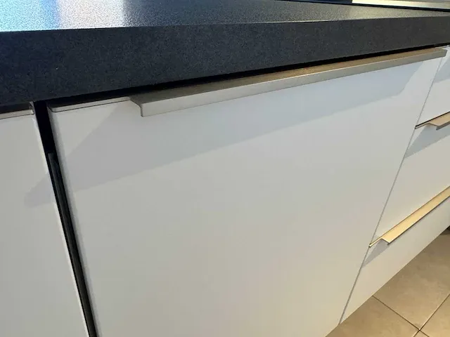 Pino - showroomkeuken - afbeelding 22 van  30