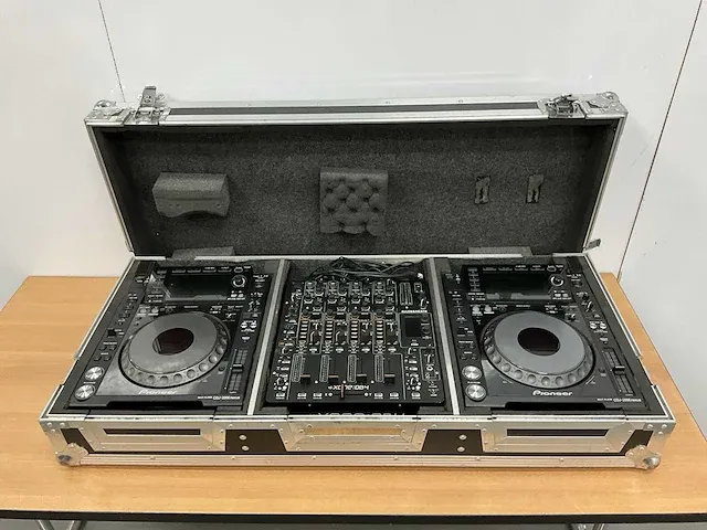 Pioneer multipayer cdj-2000 nexus draaitafel - afbeelding 1 van  11