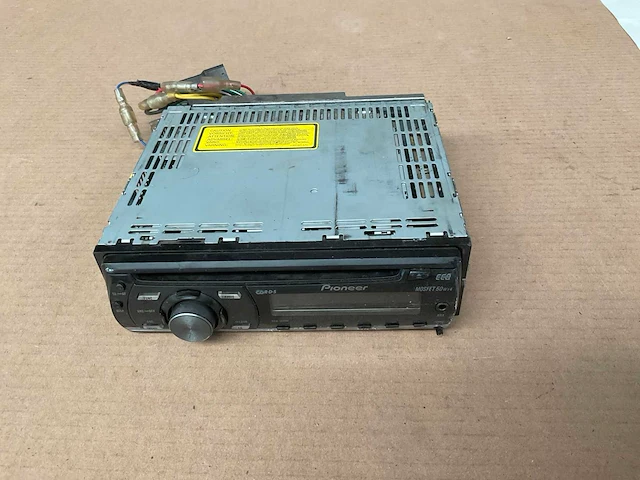 Pioneer vehicle radio - afbeelding 1 van  3