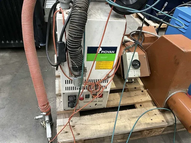 Piovan toebehoren kunststof spuitgietmachine (8x) - afbeelding 10 van  13