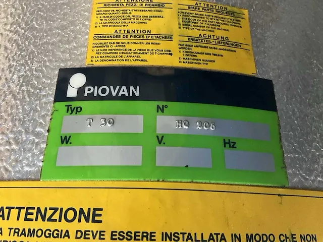Piovan toebehoren kunststof spuitgietmachine (8x) - afbeelding 11 van  13