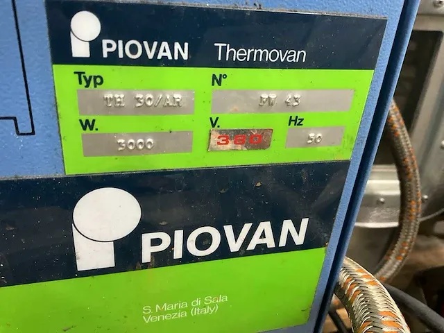Piovan toebehoren kunststof spuitgietmachine (8x) - afbeelding 12 van  13