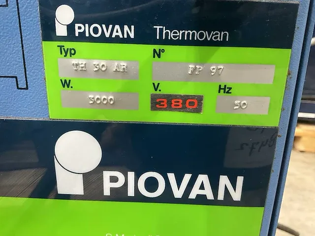 Piovan toebehoren kunststof spuitgietmachine (8x) - afbeelding 13 van  13