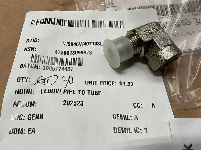 Pipe to tube elbow (30x) - afbeelding 6 van  6