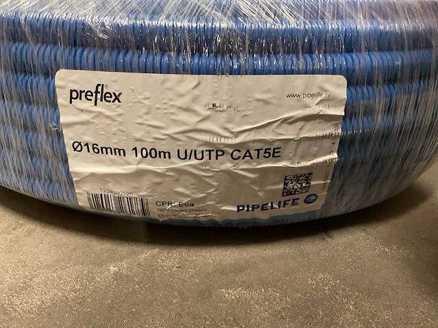 Pipelife preflex u/utp cat5e rol á 100m voorbedrade flexbuis - afbeelding 2 van  2