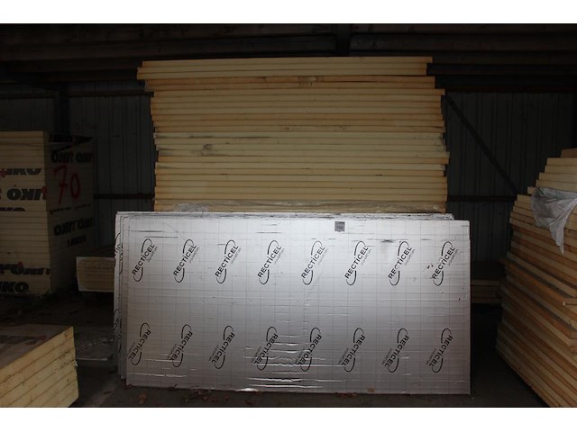 Pir isolatieplaten recticel 50 mm. 120 x 240 cm. ca. 100 platen. - afbeelding 1 van  3