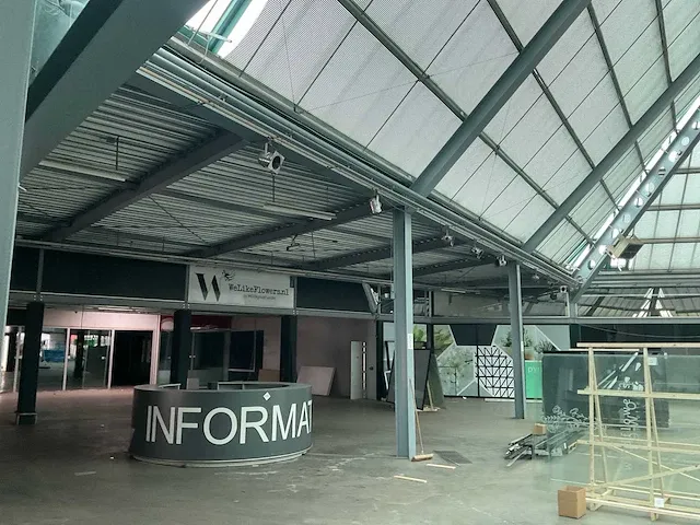 Piramide staalconstructie (1008m2) - afbeelding 77 van  85