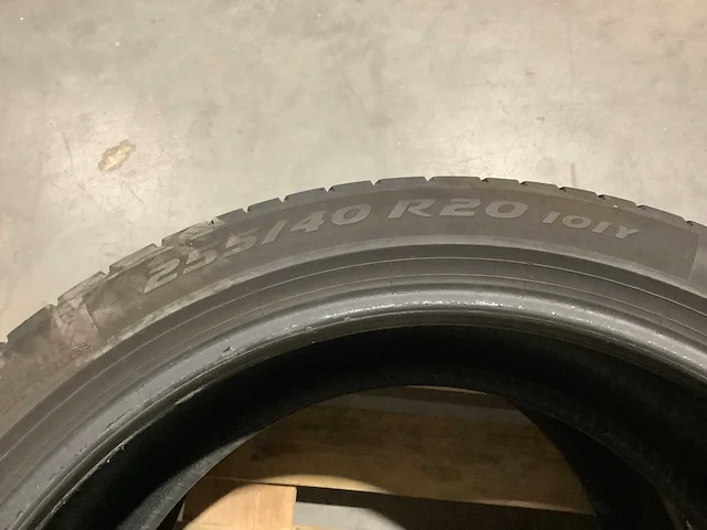 Pirelli 255/40 r20 autoband (4x) - afbeelding 6 van  8