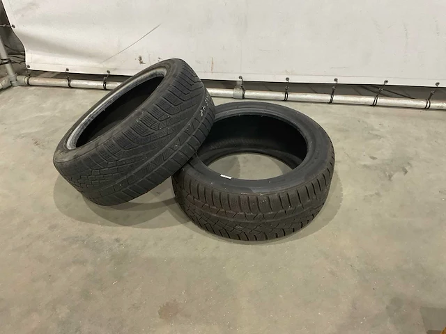 Pirelli autoband (2x) - afbeelding 1 van  6
