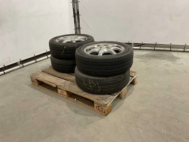 Pirelli autoband (4x) - afbeelding 2 van  6