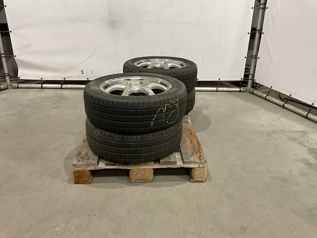 Pirelli autoband (4x) - afbeelding 3 van  6