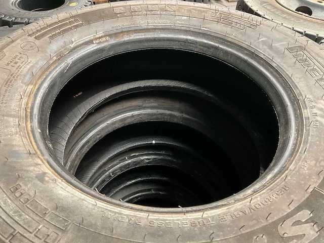 Pirelli band (4x) - afbeelding 3 van  3