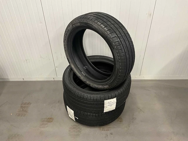 Pirelli "cinturato p7" 225/45 r18 (3x) - afbeelding 1 van  8