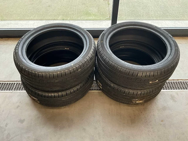 Pirelli "cinturato p7" 225/45 r18 (4x) - afbeelding 1 van  9
