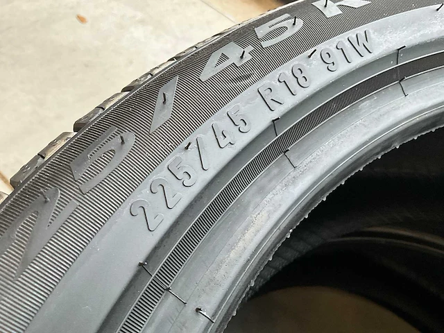 Pirelli "cinturato p7" 225/45 r18 (4x) - afbeelding 5 van  9