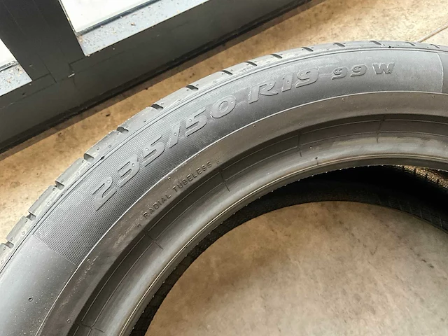 Pirelli "p zero" 235/50 r19 (2x) - afbeelding 3 van  7