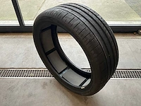 Pirelli "p zero" 255/35 r21 - afbeelding 1 van  7