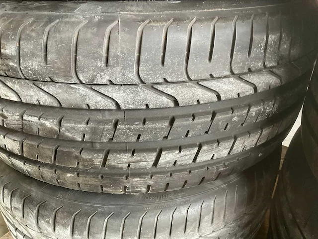 Pirelli p zero autoband op lichtmetalen audi velg (4x) - afbeelding 5 van  14