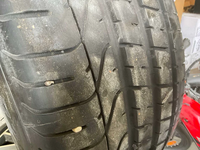 Pirelli p zero autoband op lichtmetalen audi velg (4x) - afbeelding 3 van  14