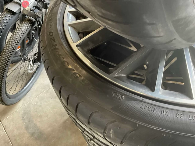 Pirelli p zero autoband op lichtmetalen audi velg (4x) - afbeelding 11 van  14