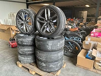 Pirelli p zero m+s autoband op lichtmetalen velg (4x) - afbeelding 9 van  16