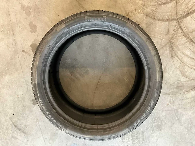Pirelli "p-zero pz4" 325/35 r22 - afbeelding 3 van  5