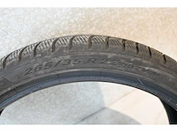 Pirelli scorpion 265/35r22 winterband - afbeelding 4 van  5