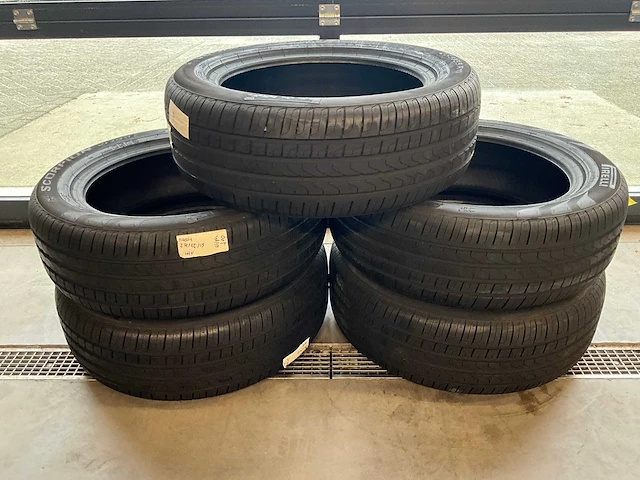 Pirelli "scorpion verde" 235/55 r19 (5x) - afbeelding 1 van  10