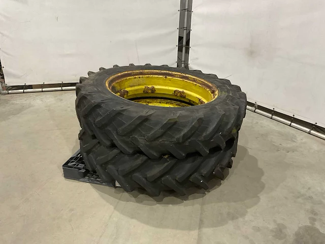 Pirelli tm300 s tractor band (2x) - afbeelding 1 van  7
