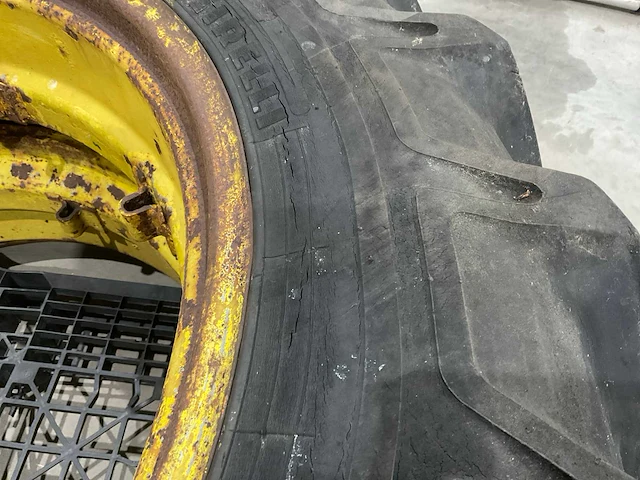 Pirelli tm300 s tractor band (2x) - afbeelding 6 van  7